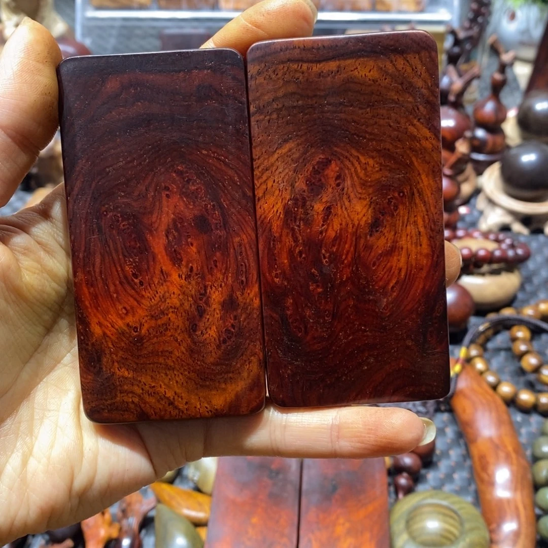 微凹黄檀（南美大红酸枝）言*