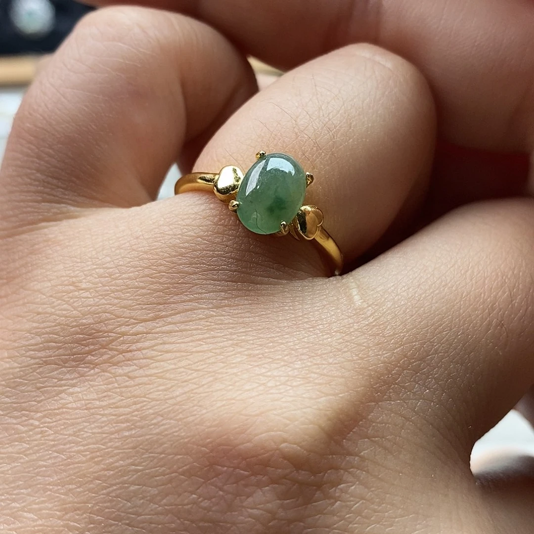 翡翠未镶嵌戒指翡翠