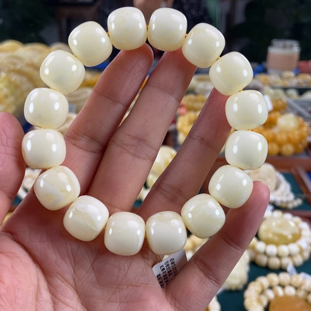 琥珀未镶嵌珠宝奇石15同料白蜡老型33.31