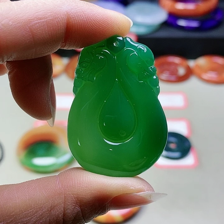 玛瑙/玉髓吊坠(不含链)未镶嵌未**天