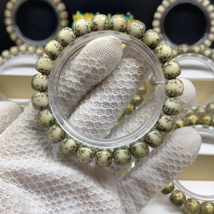 星月菩提手串33号 绿包白10/9