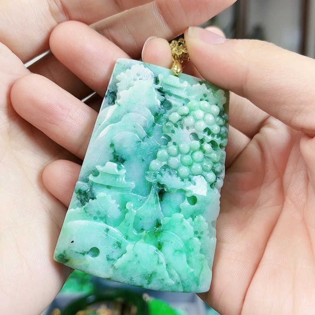 翡翠颈饰未镶嵌吊坠多样性