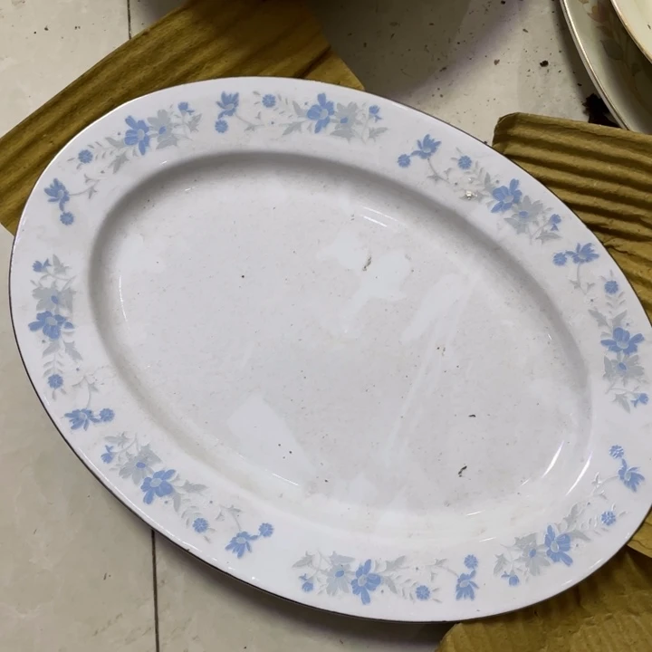 陶瓷盘子碗砂锅都有