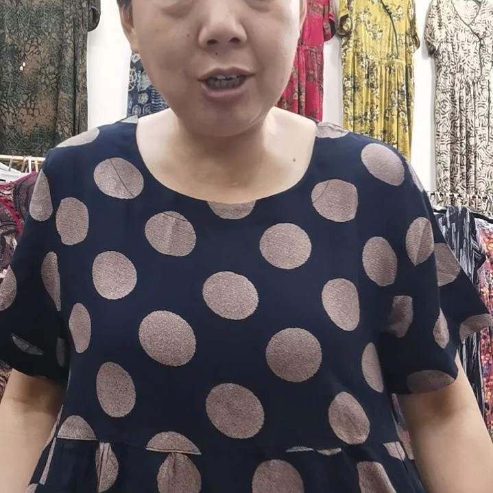 套头3X园点连衣裙/20一135