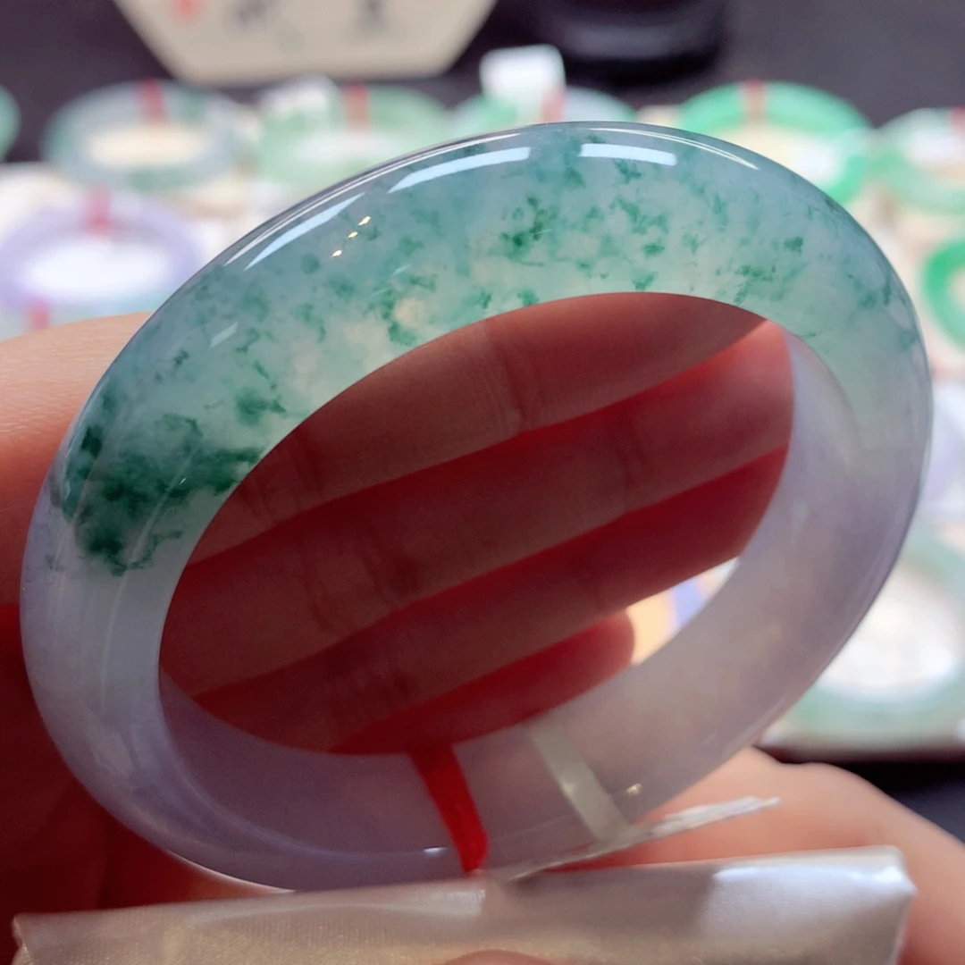 翡翠手镯未镶嵌18号正圈77