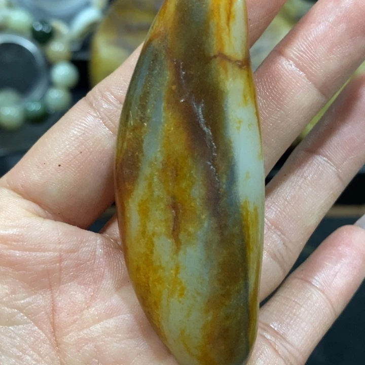 未镶嵌和田玉（糖玉）挂件