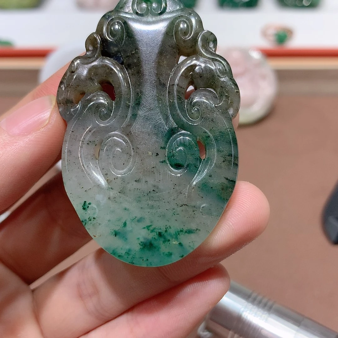 独山玉挂件未镶嵌
