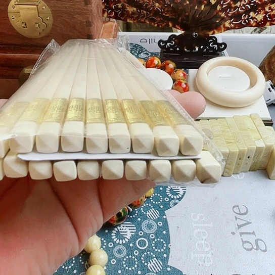 木料短毛筷子白色