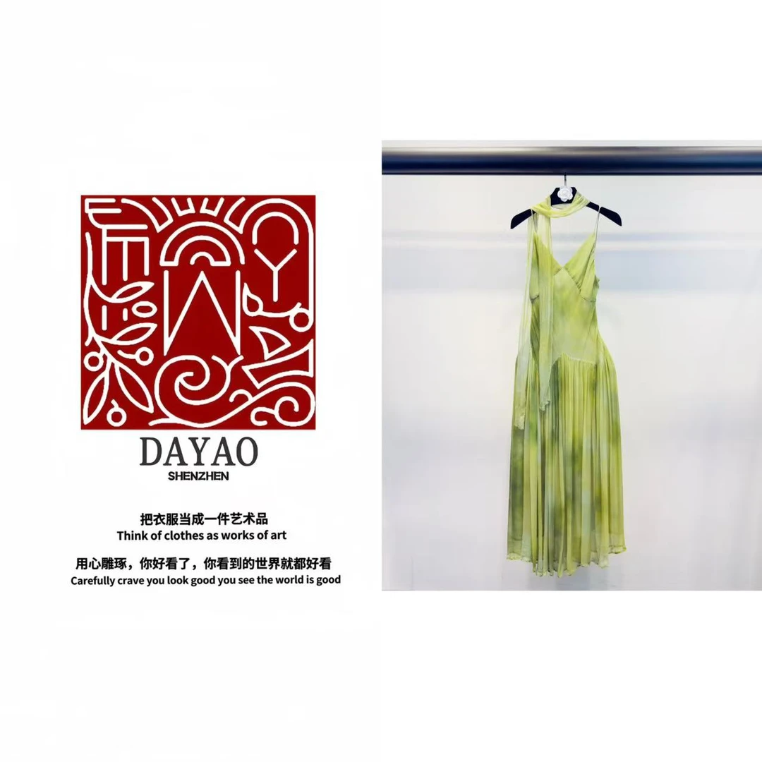 「DAYAO」25s设计师款轻薄肌理感材质印花连衣裙度假吊带裙WYS25363