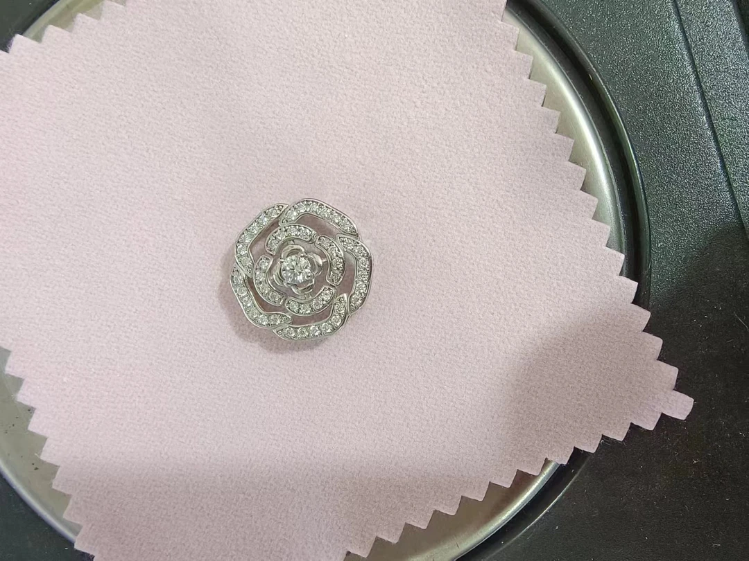 铂金PT950镶嵌莫桑山茶花吊坠时尚经典百搭简约气质轻奢精致