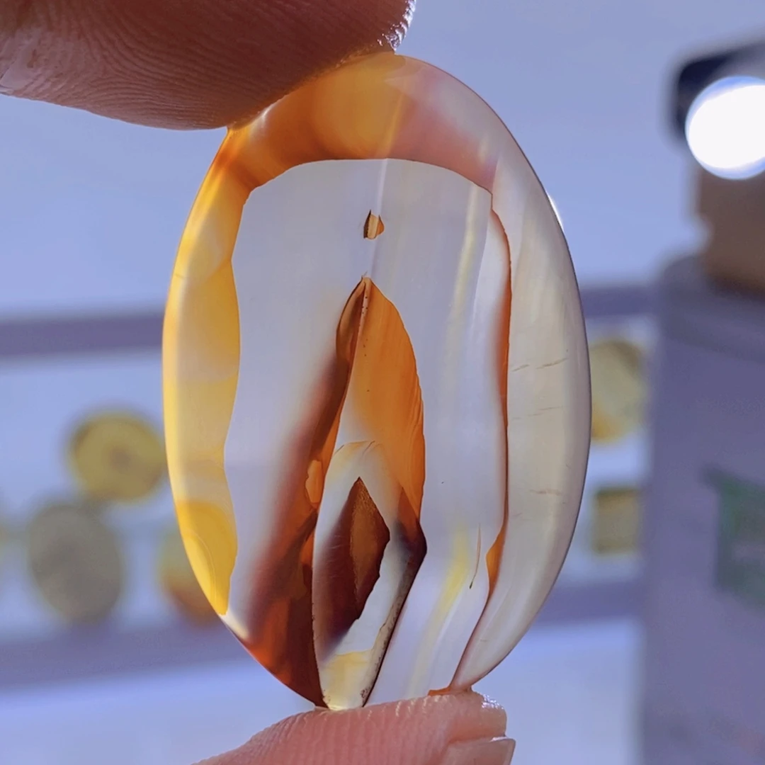 玛瑙/玉髓吊坠(不含链)未镶嵌制****?