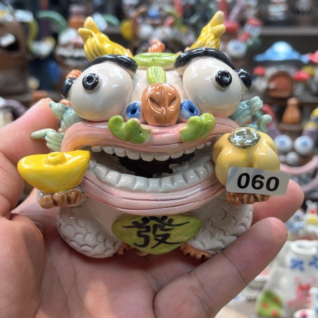 摆件直播间纯手工抽象陶瓷摆件060