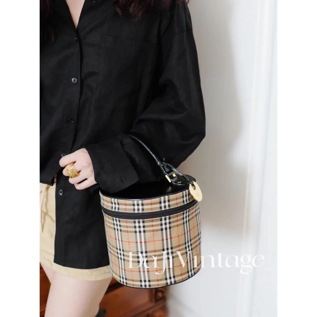 95新 BURBERRY/博柏利 大吉中古ff/Burberry格纹圆筒手提包
