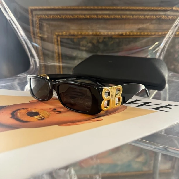 95新 Balenciaga/巴黎世家 复燃精选/金标墨镜