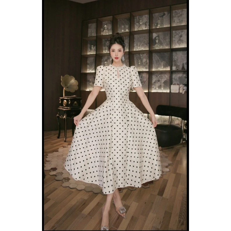 六爻定制 法式赫本风名媛显瘦优雅时尚连衣裙 21777