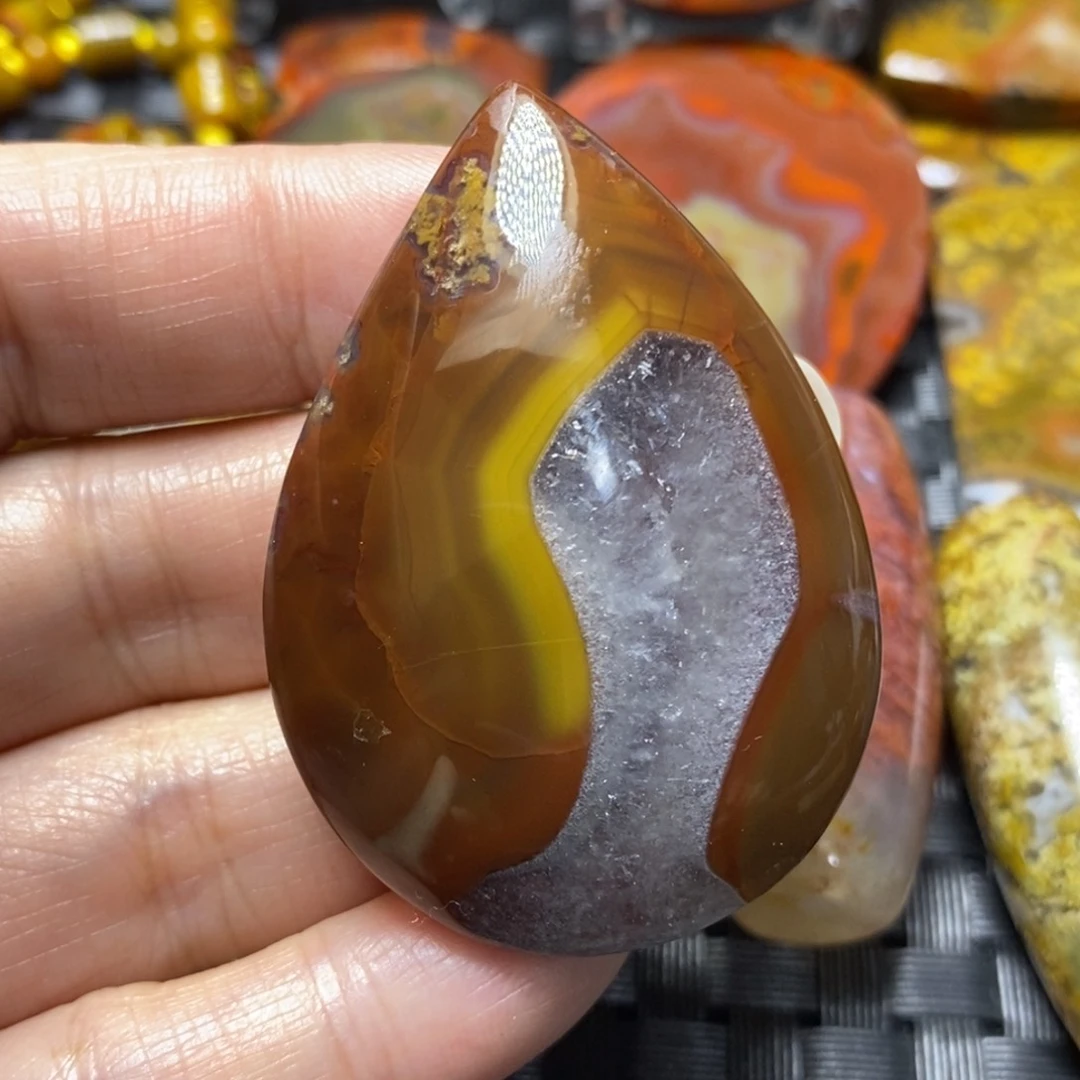 玛瑙/玉髓颈饰未镶嵌