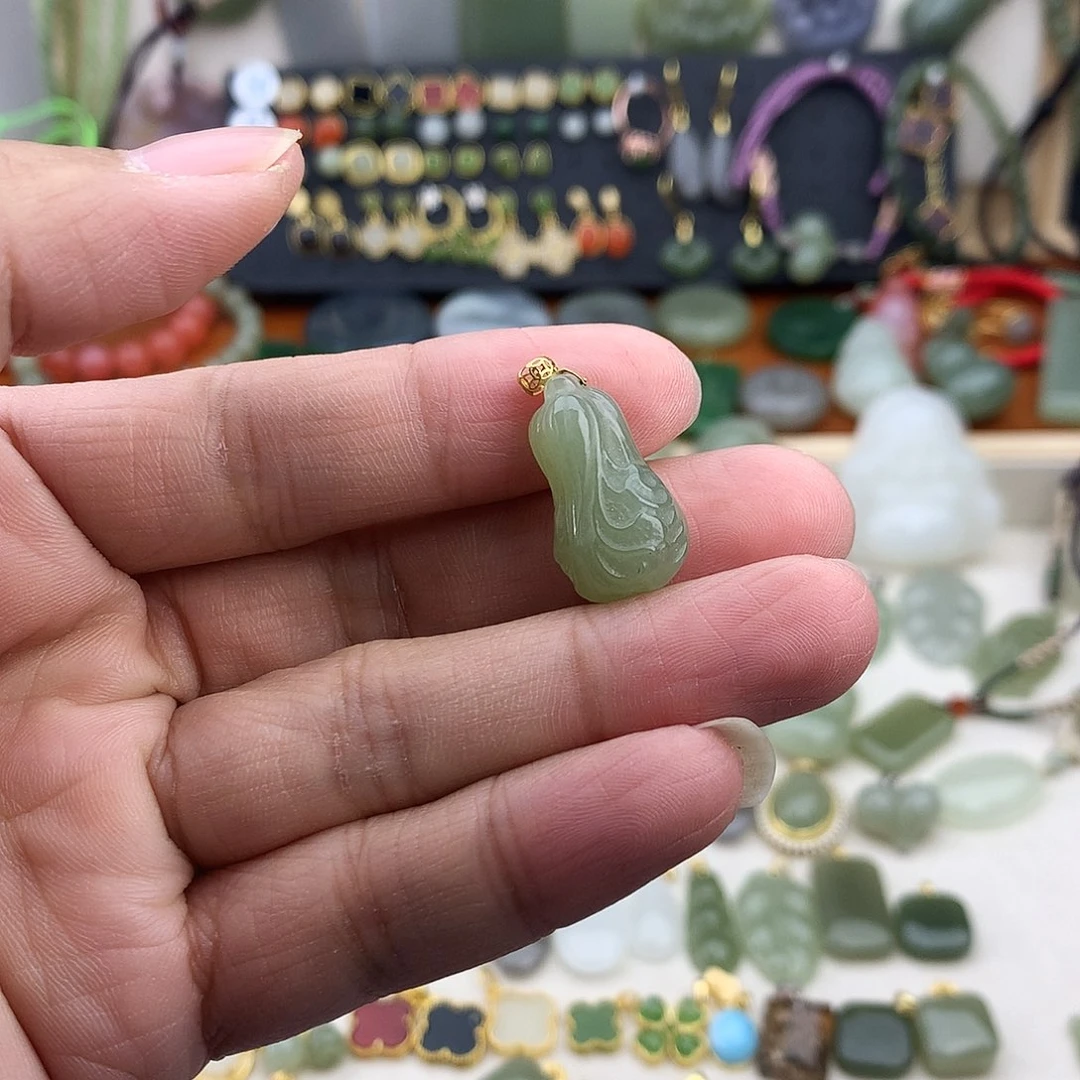和田玉18K金镶嵌吊坠(不含链)