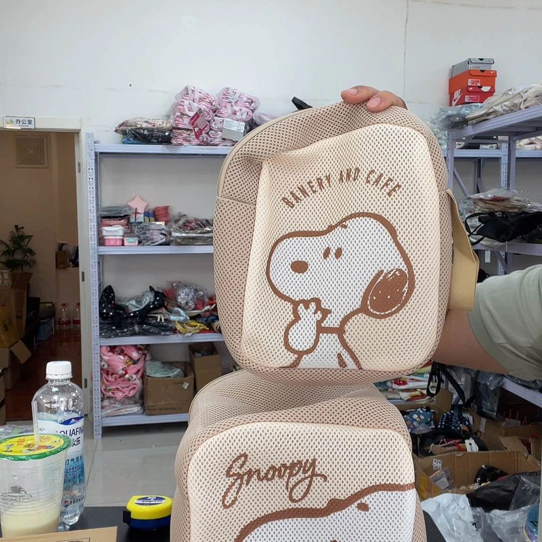 PU化妆包等各种产品的