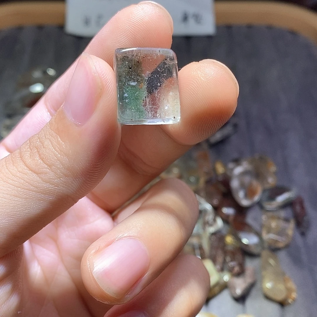 S***s颈饰未镶嵌水晶水晶