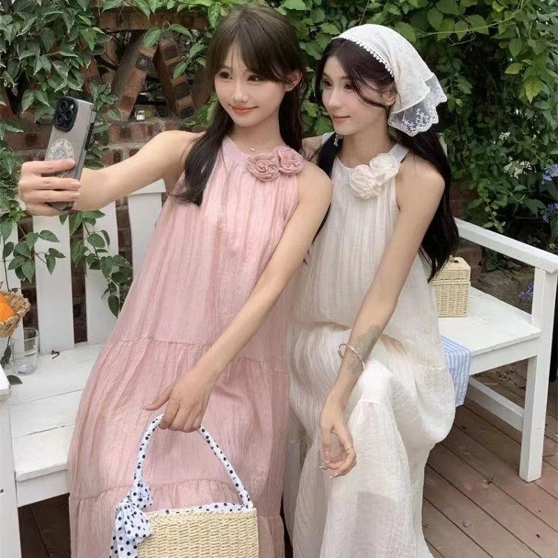 温柔风立体花朵挂脖连衣裙女夏季海边度假仙女裙气质显瘦A字长裙