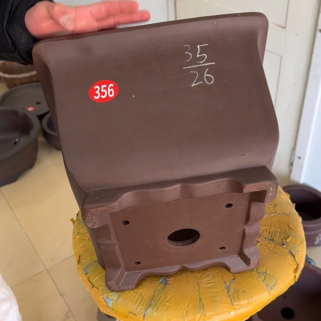 紫砂花盆呜呜呜呜