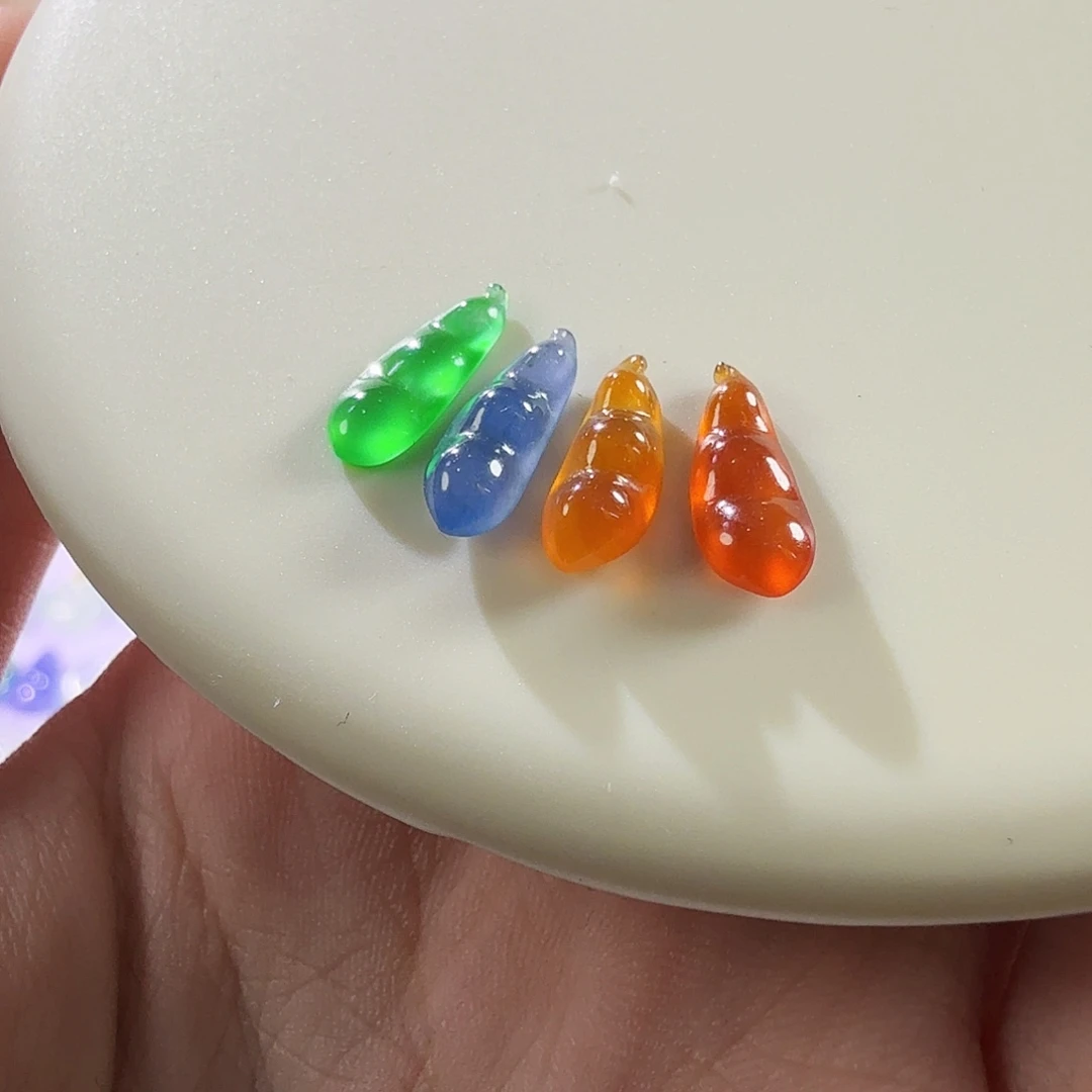 翡翠未镶嵌颈饰裸石