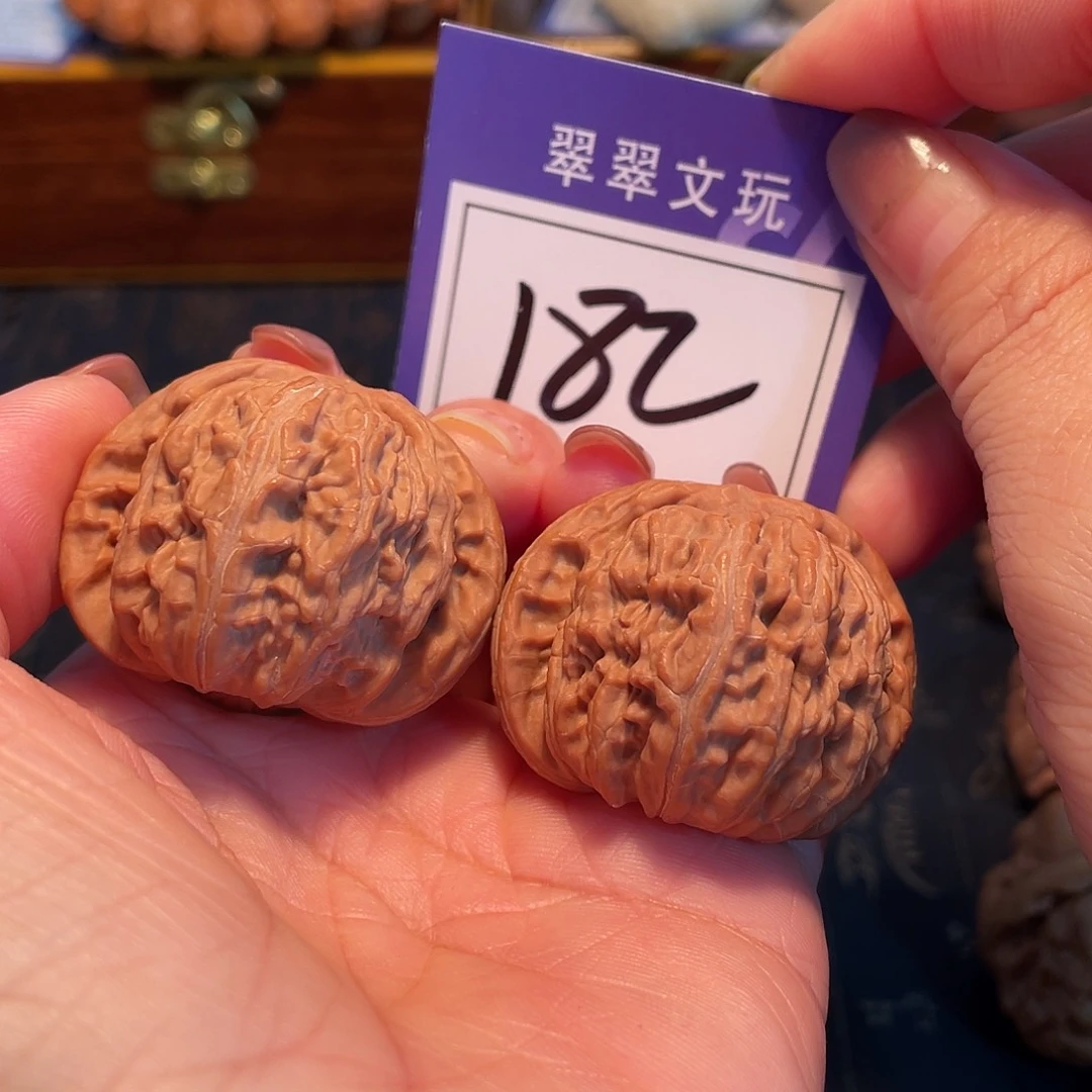 把件文玩核桃182号全品白狮子4.0