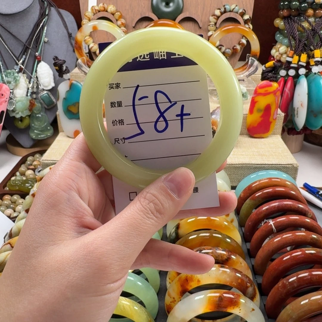 蛇纹石玉未镶嵌手镯18