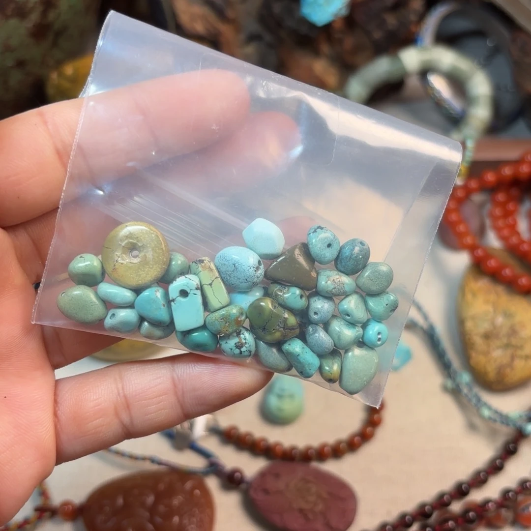 岫岩河磨玉（透闪石质玉）颈饰未镶嵌含**蜜