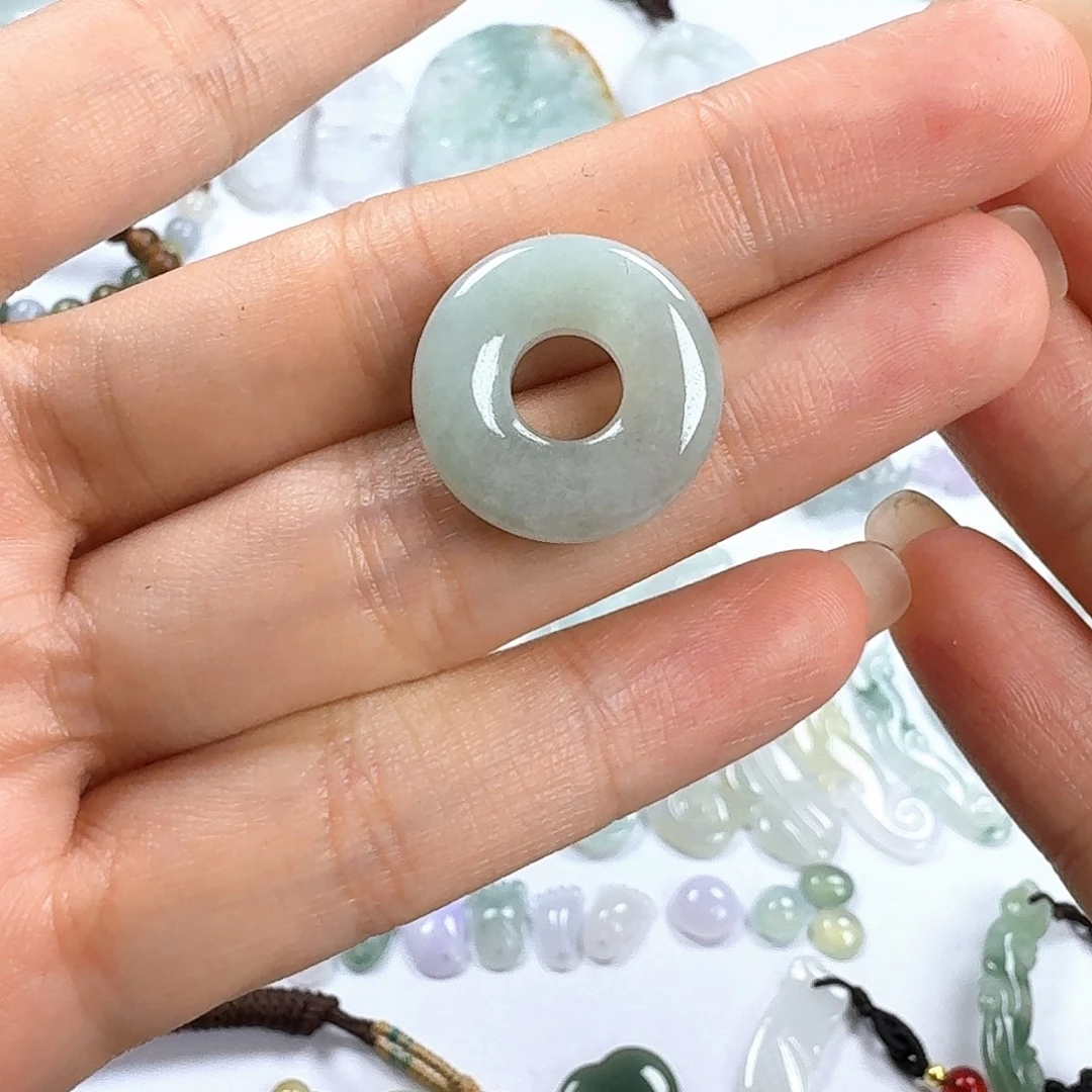 翡翠未镶嵌颈饰11