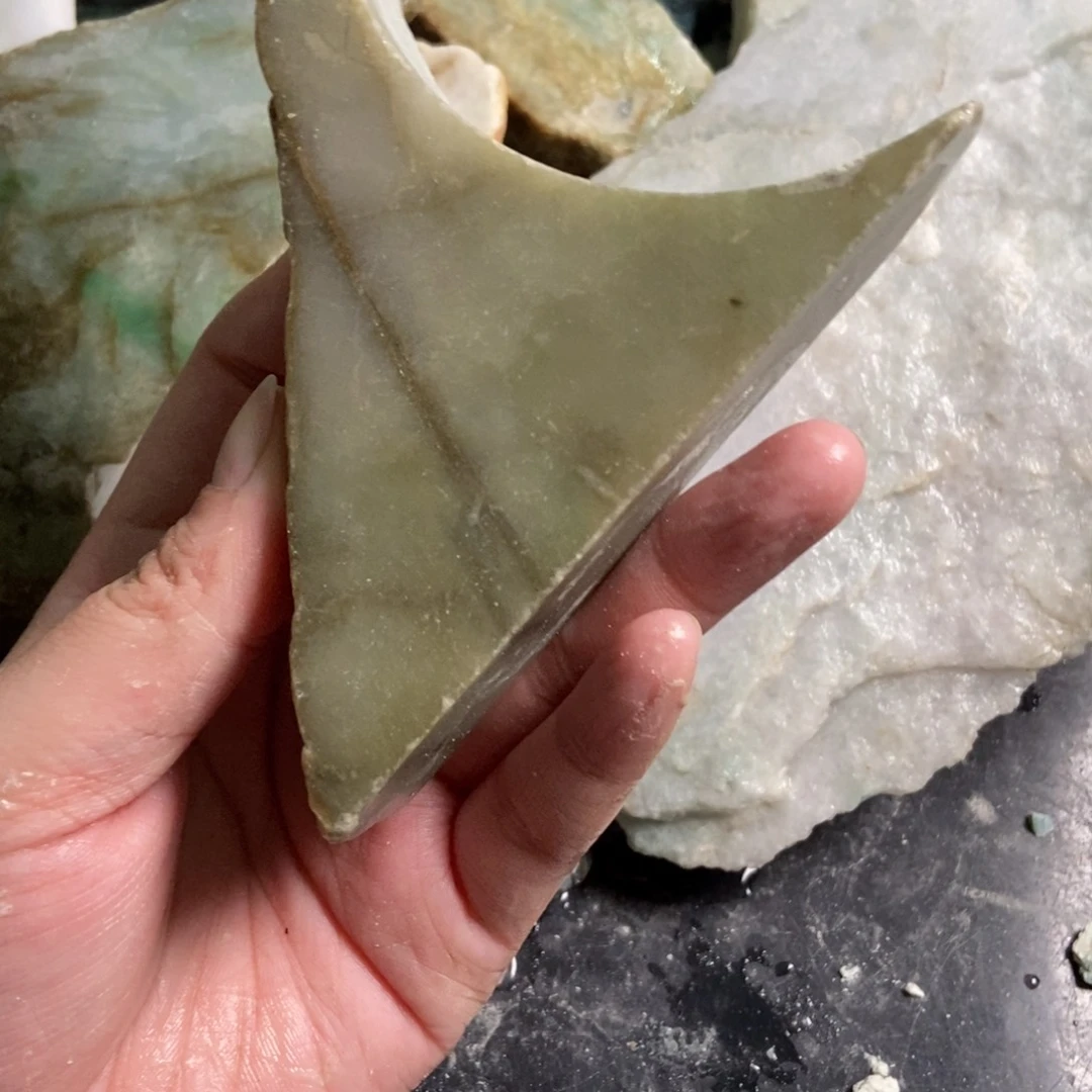 翡翠未镶嵌颈饰天然翡翠