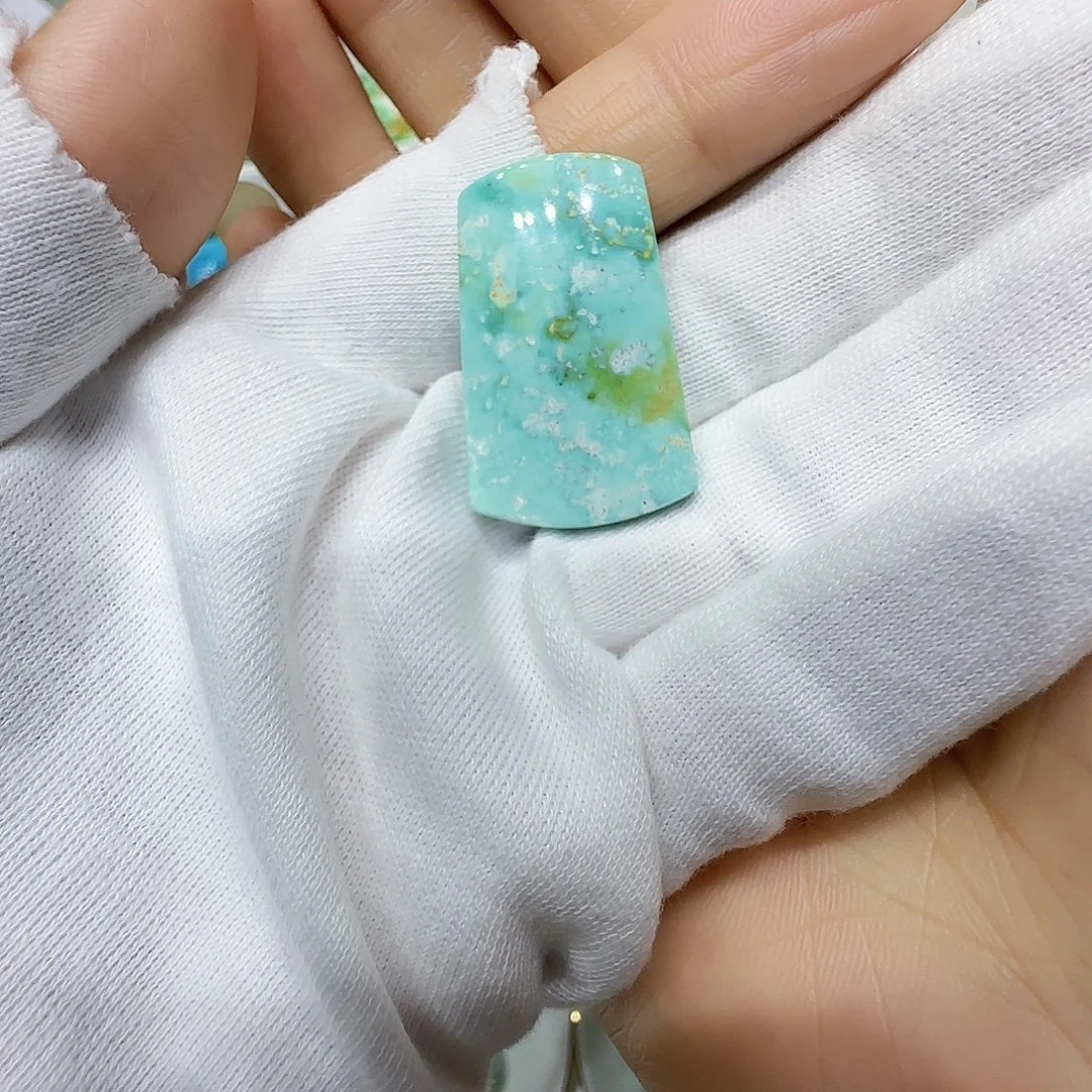 未镶嵌绿松石原矿绿松石