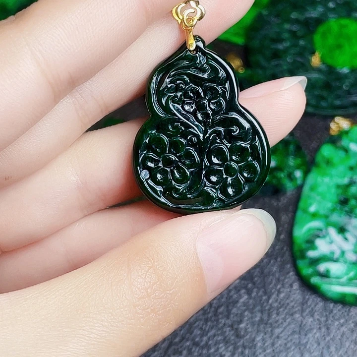 翡翠银S925镶嵌颈饰多样性