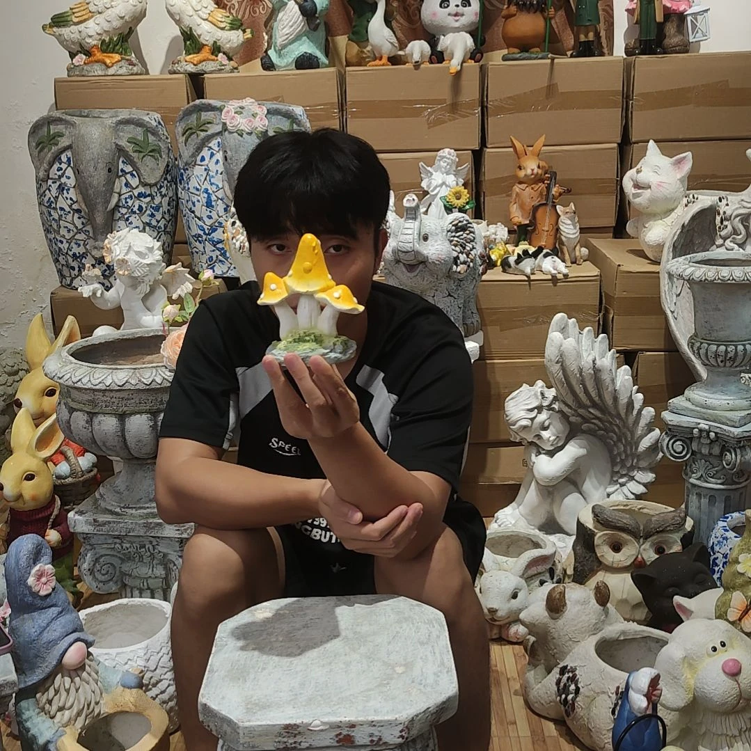合成树脂黄色蘑菇