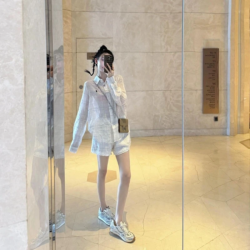 ICCLEK 松弛感白色竖纹衬衫韩系长袖防晒气质百搭宽松 通 勤-5639