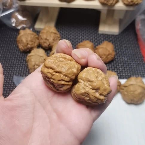 文玩核桃把件强***蛛边33左右