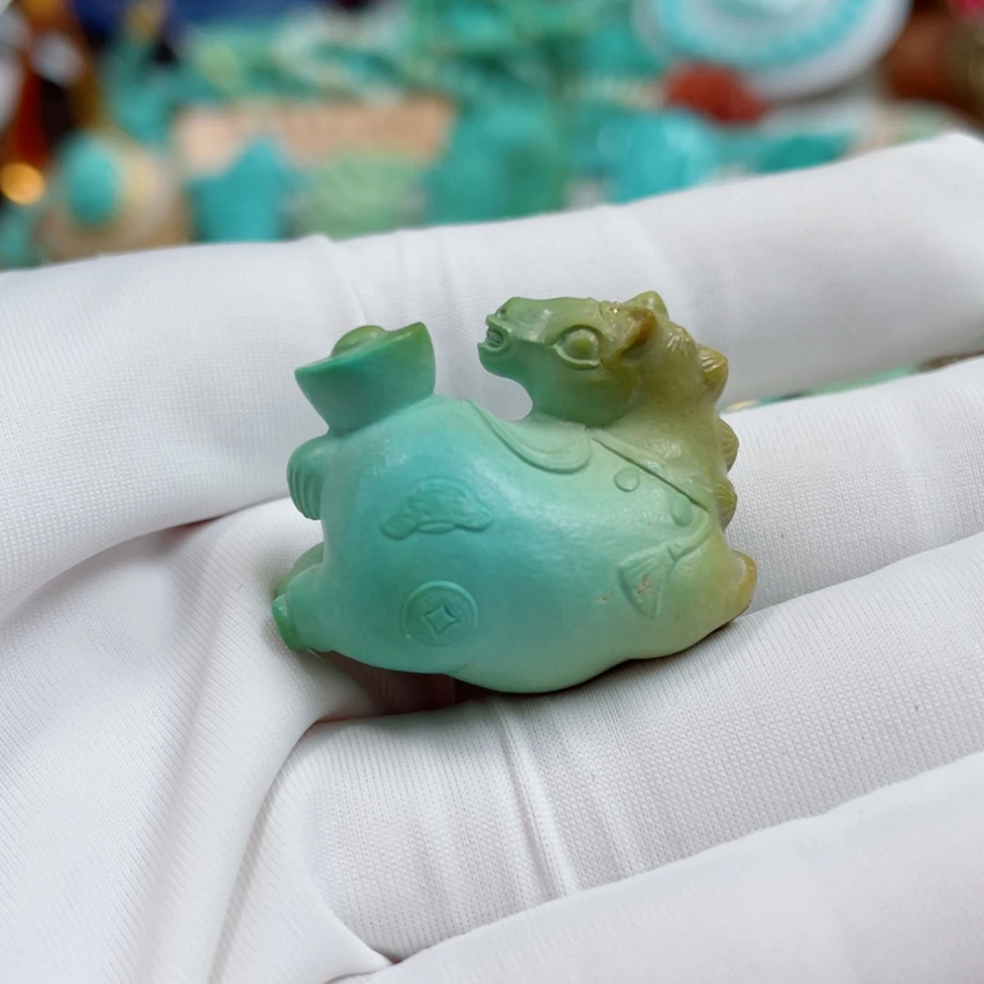 绿松石未镶嵌珠宝奇石