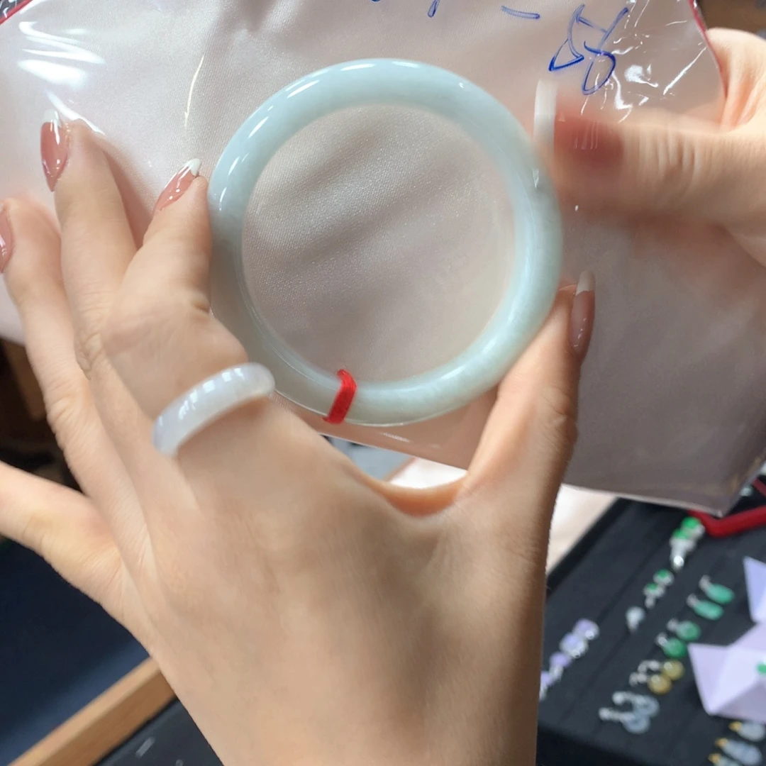 未镶嵌手镯翡翠买断