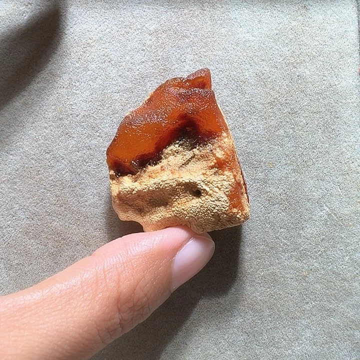 未镶嵌定制琥珀定制