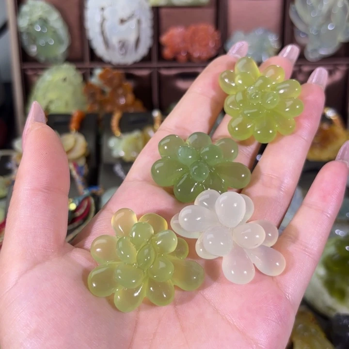 蛇纹石玉合金颈饰