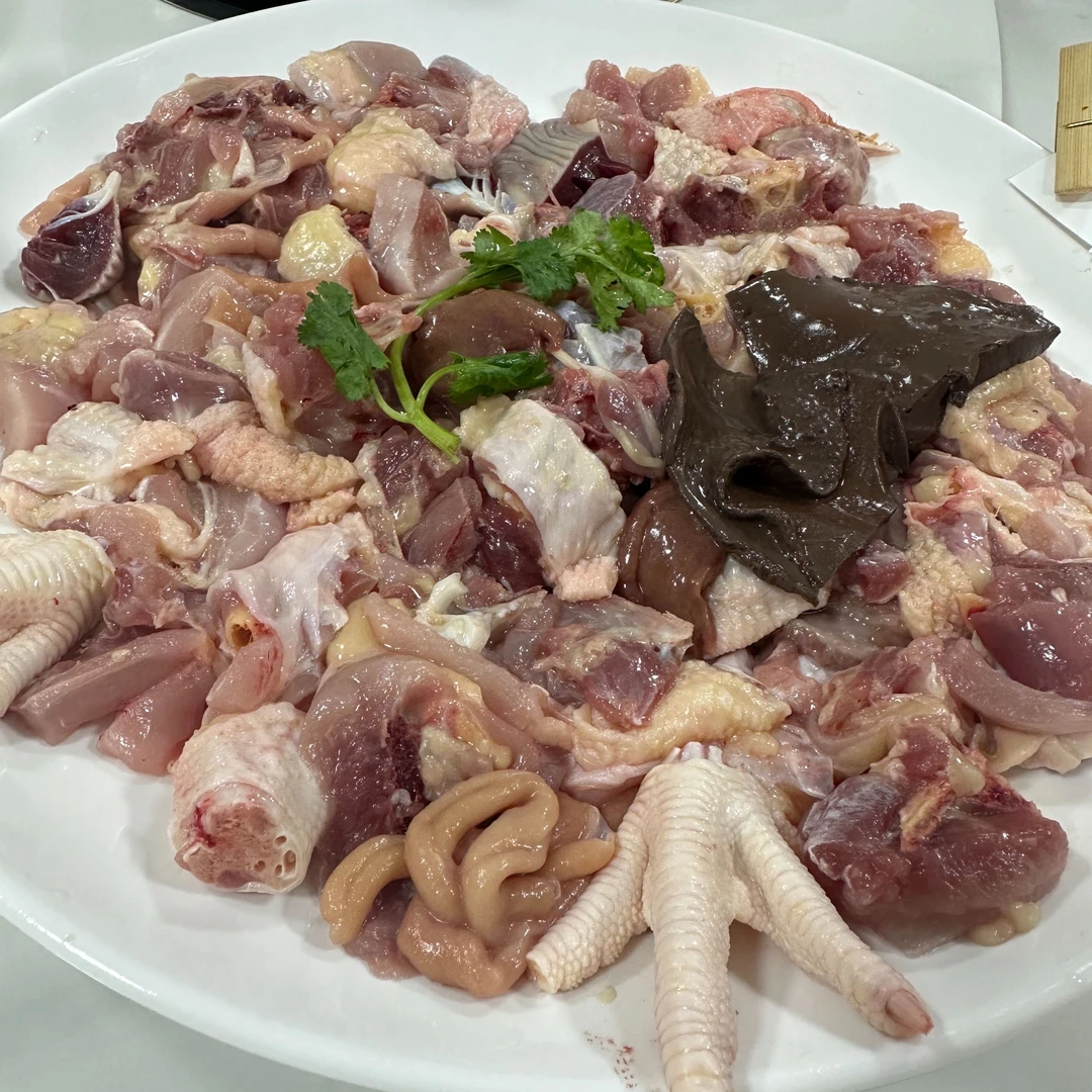 靓靓大扇鸡现杀现发 清远鸡 散养走地