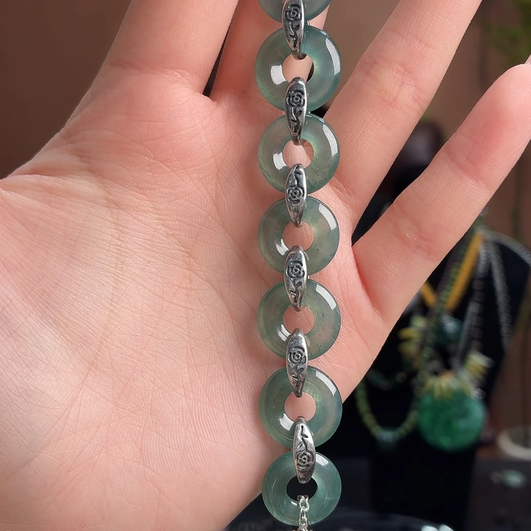 翡翠未镶嵌耳饰手链