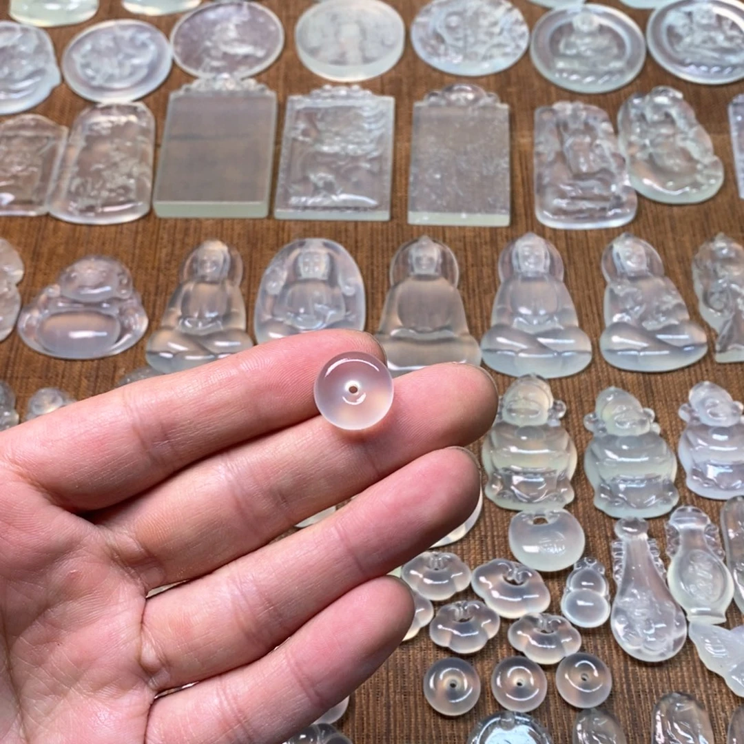 岫玉吊坠(不含链)未镶嵌