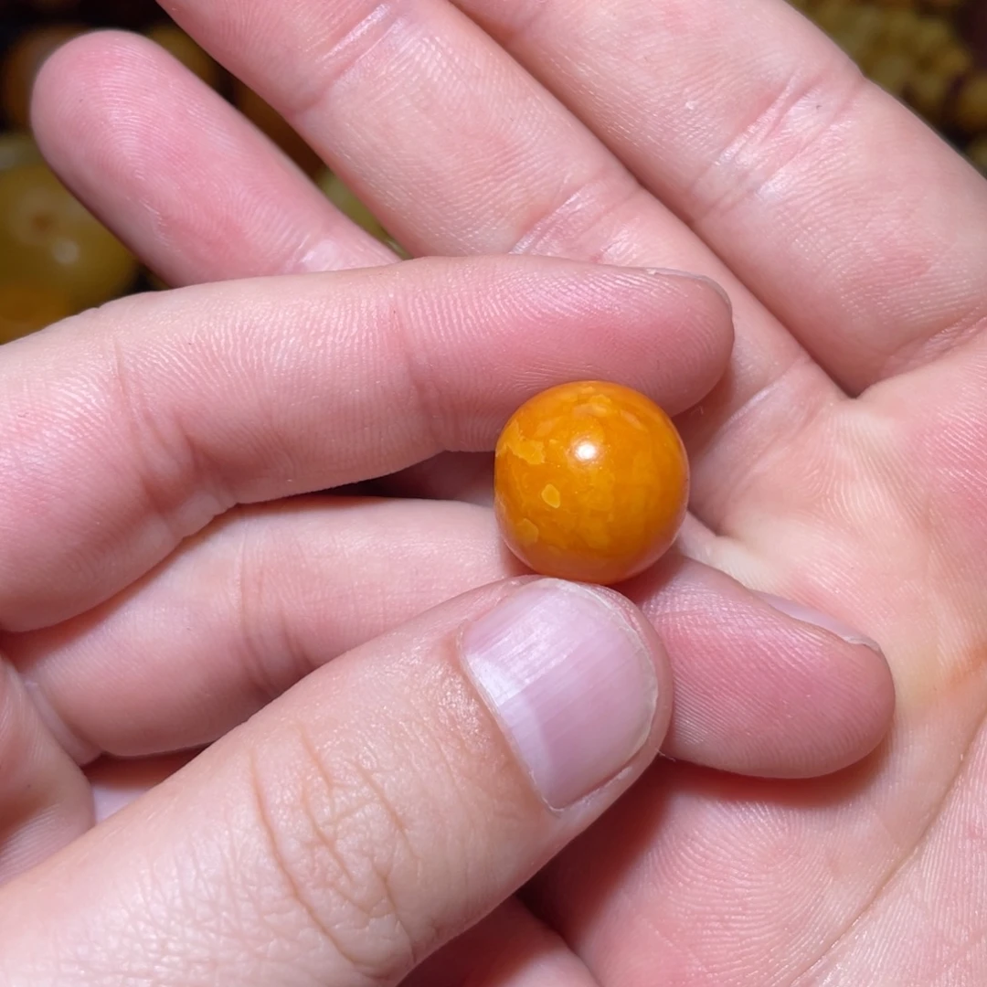 勇***前琥珀未镶嵌裸石苹果珠