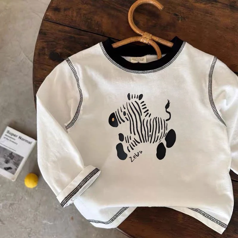 秋季新款卡通可爱洋气撞色上衣纯棉圆领长袖中大童时尚ins风T恤潮