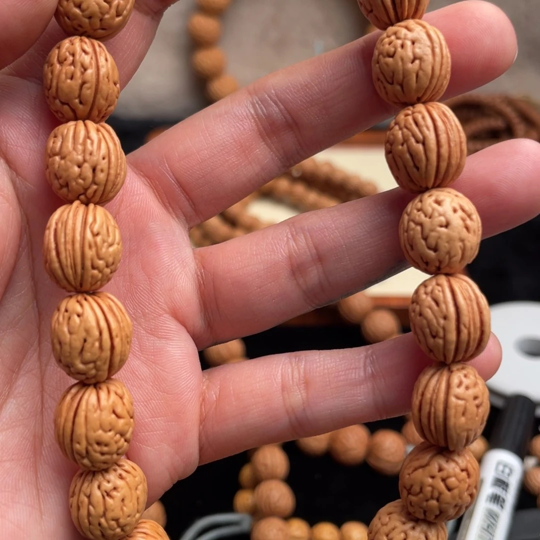 桃核手串桃核手持盘锦龙蛋