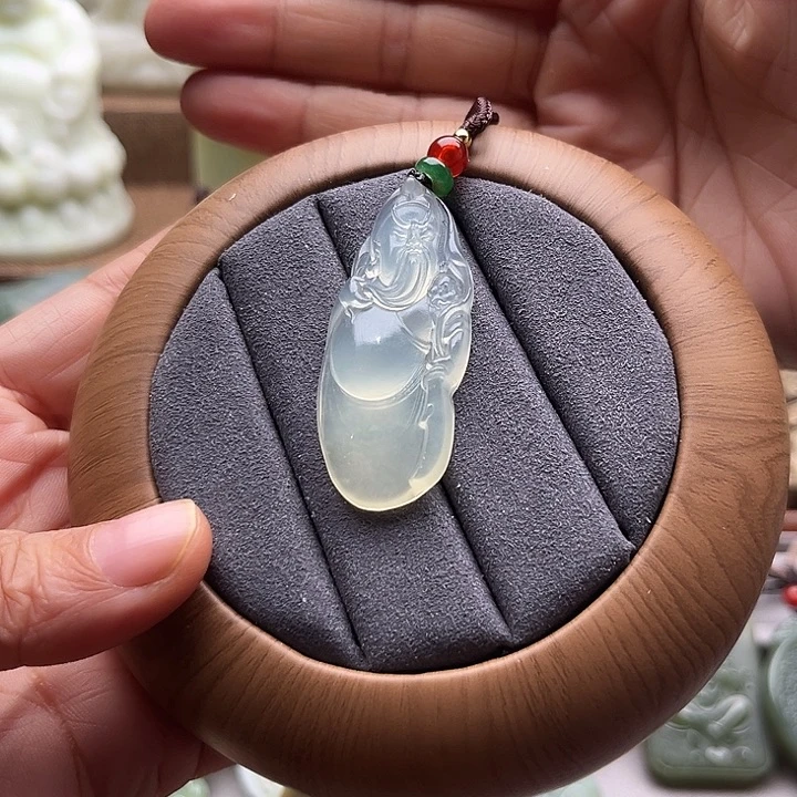 蛇纹石玉未镶嵌吊坠(赠链)关羽