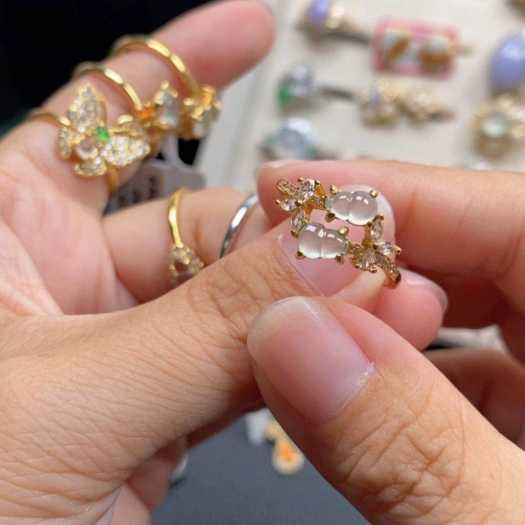 沙***店翡翠银S925镶嵌戒指不退不换