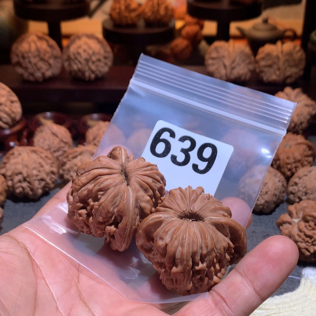 说***号把件桃核四座楼639号