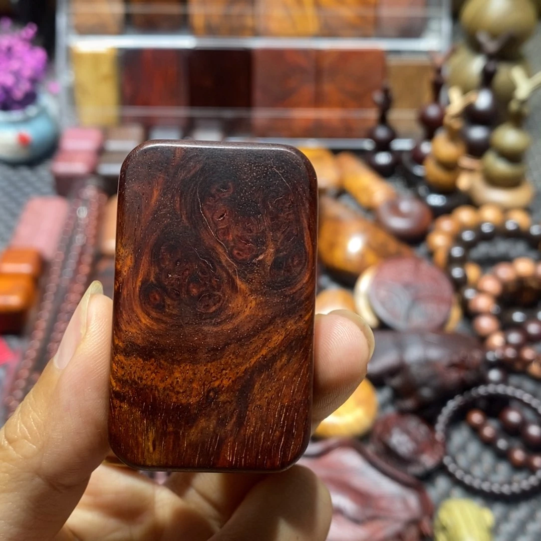 木一**芳血檀木瑕疵木块一个